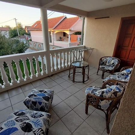 Plavi Apartman Airport Belgrade Extérieur photo